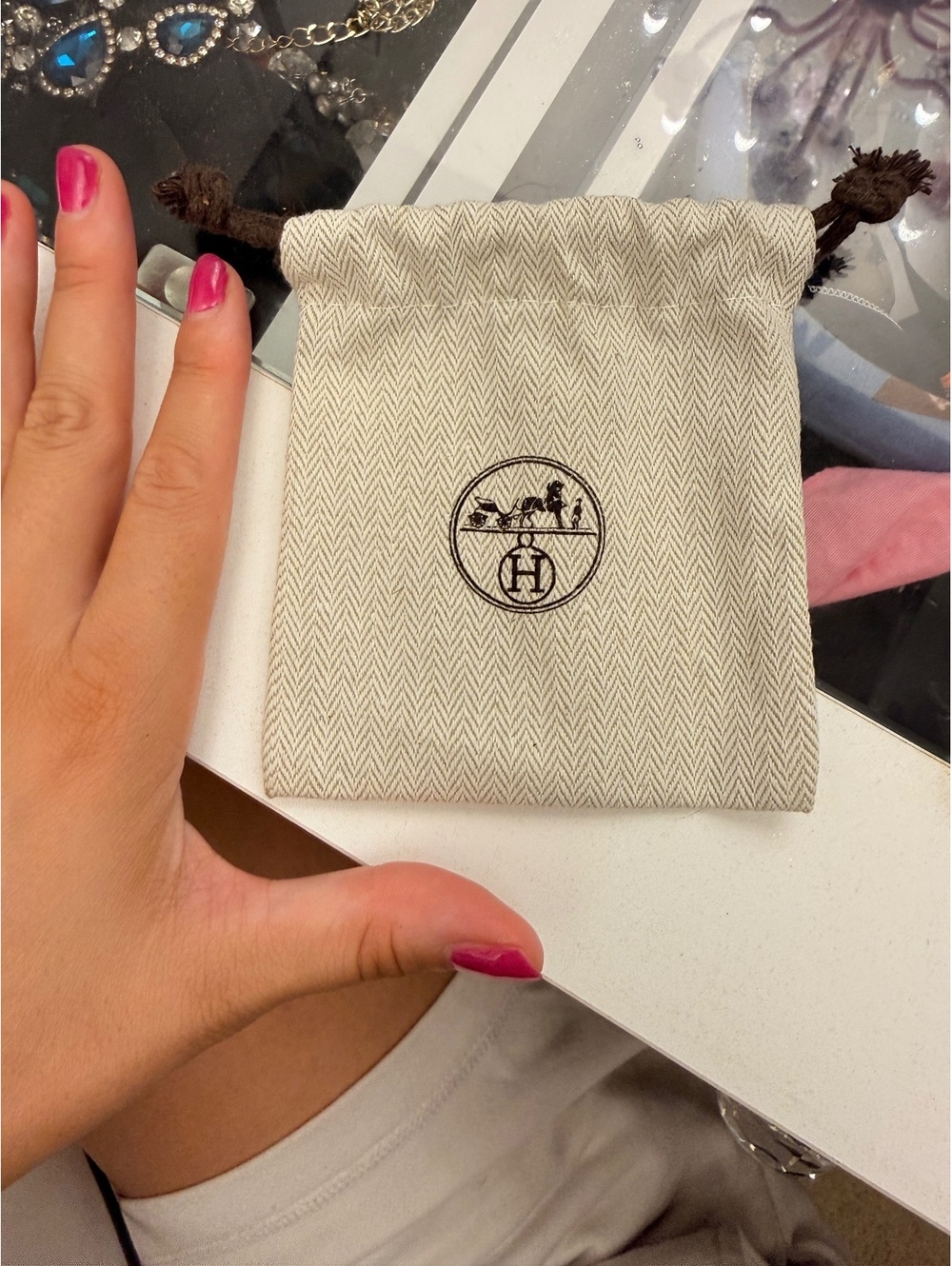 Hermès Drawstring Dust Bag Pouch with Horse and Carriage Logo
